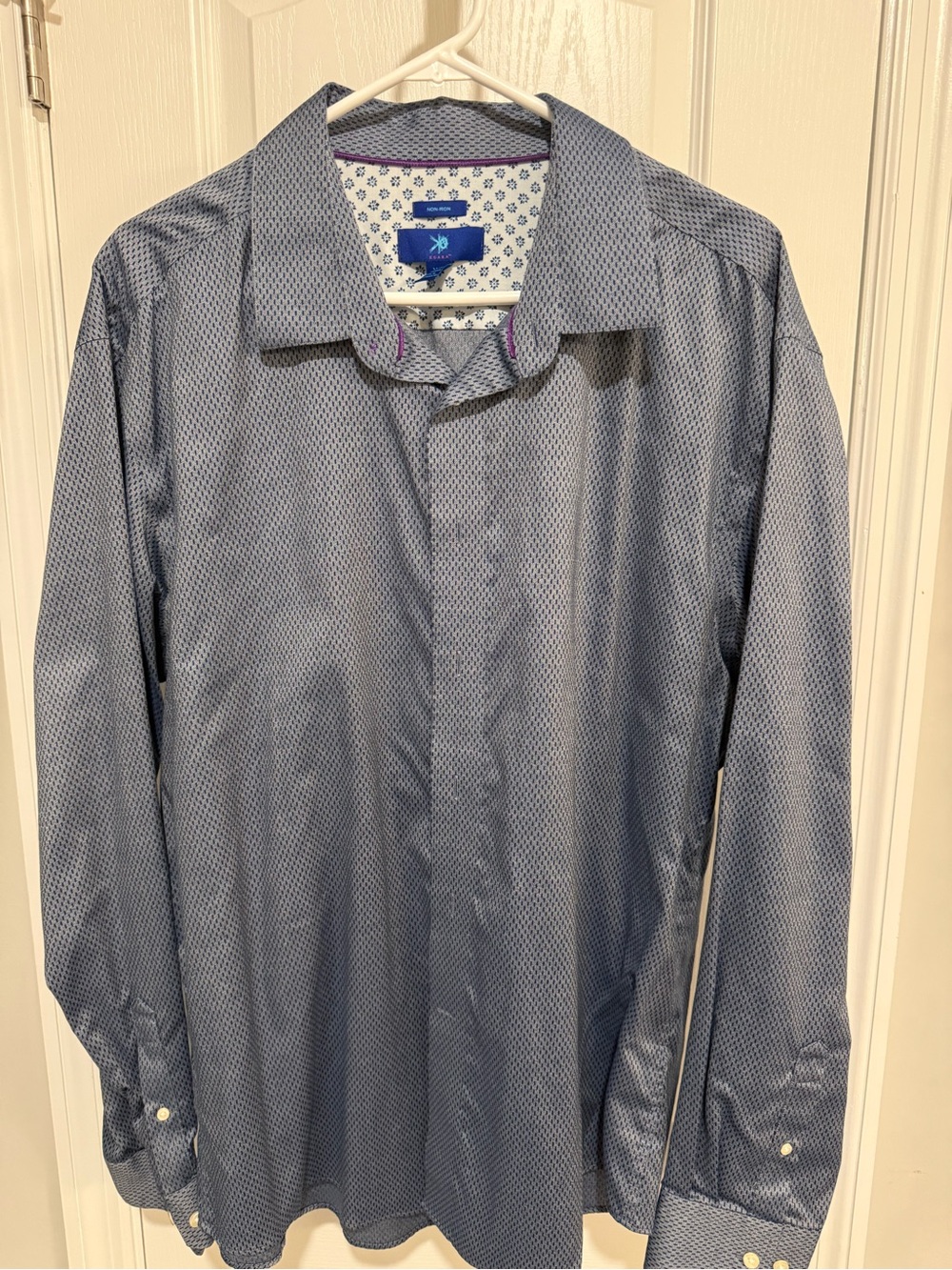 Egara Men's Navy Micro-Pattern Button-Down Shirt